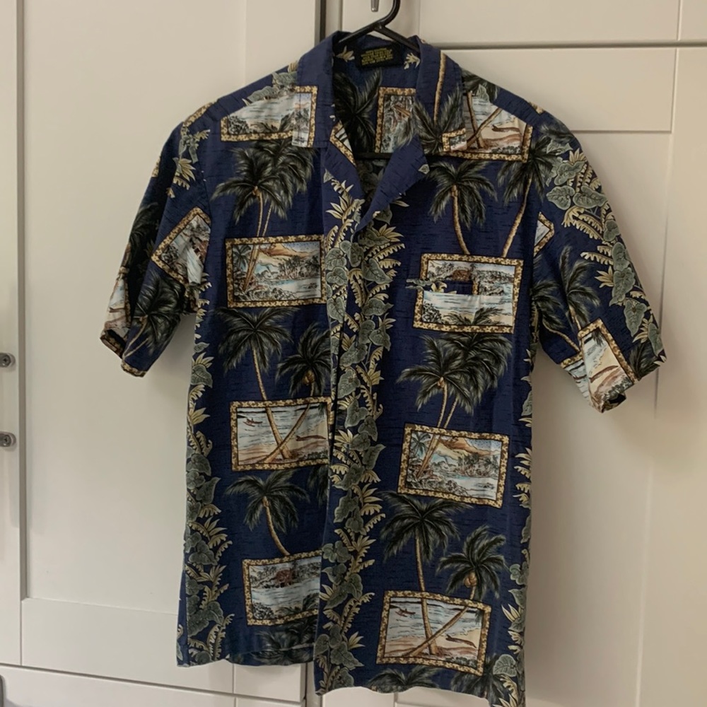 Royal Creations made in Hawaii shirt sz med